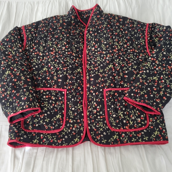 Jackets & Blazers - Women's Cropped Puffer Quilted Floral Print Lightweight Jacket